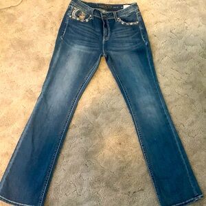 Never worn. Bought but didn’t like.